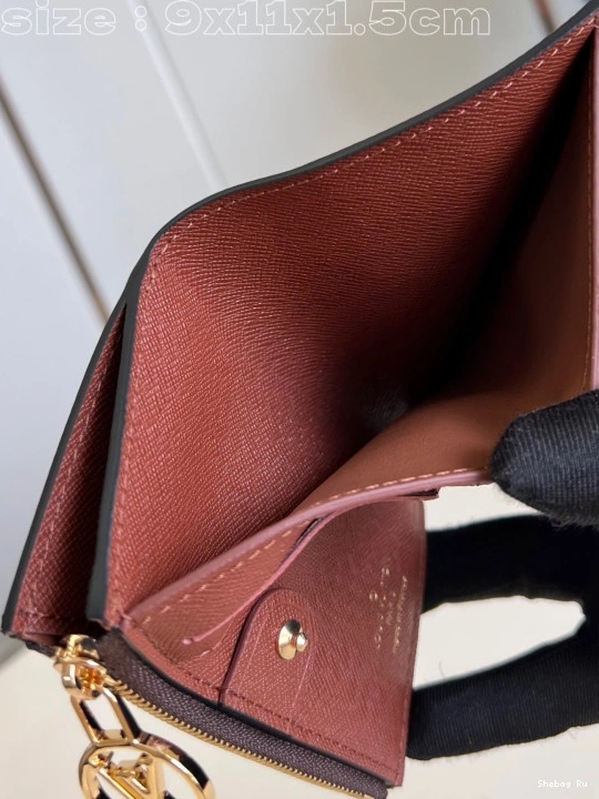 Vuitton Louis Lisa Wallet 0731
